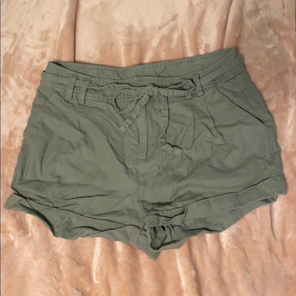 Forever 21 green shorts